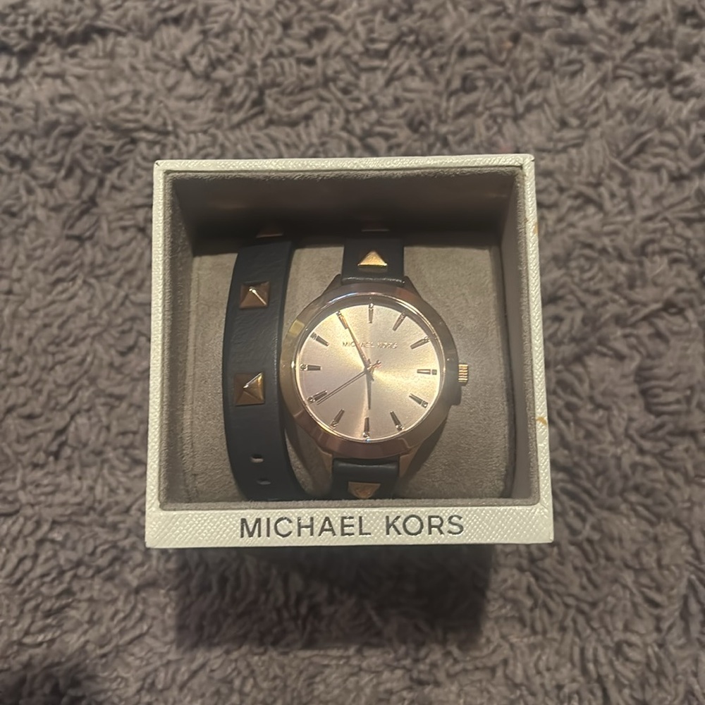 EUC Michael Kors Watch